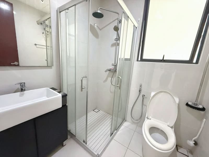 Condominium for Rent at Royal Strand @ Country Garden Danga Bay - Vivian Q - Bathroom - PropertyGuru.com.my