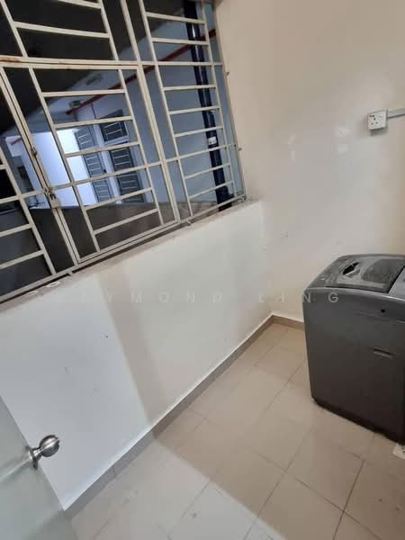 Condominium for Rent at Residensi Laguna (Sunway Belvedere) - Raymond Ling - Balcony - PropertyGuru.com.my