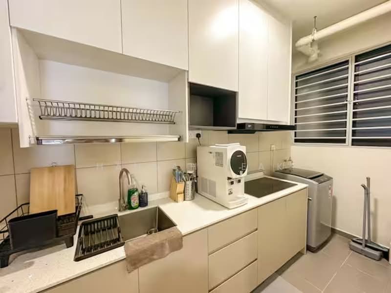 Service Residence for Sale at RYAN & MIHO - Hannah Yeak - Kitchen - PropertyGuru.com.my