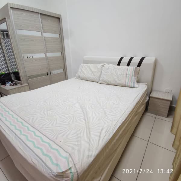 Kondominium untuk Disewa di Tropicana Bay Residences - Pauline Cheong - Bedroom - PropertyGuru.com.my