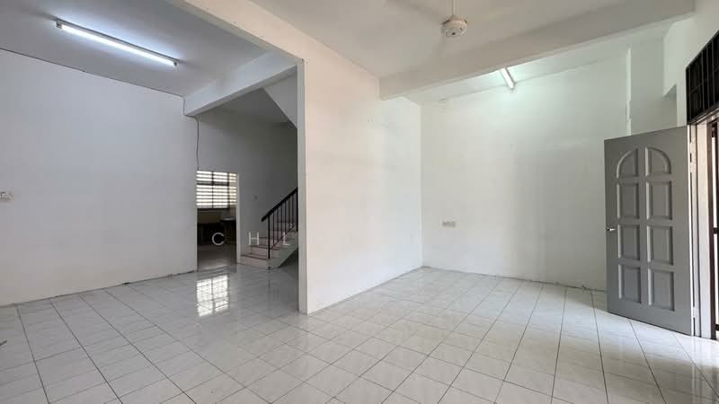 2-storey Terraced House for Sale in Taman Mawar (Butterworth) - Chloe Tan - Living Room - PropertyGuru.com.my