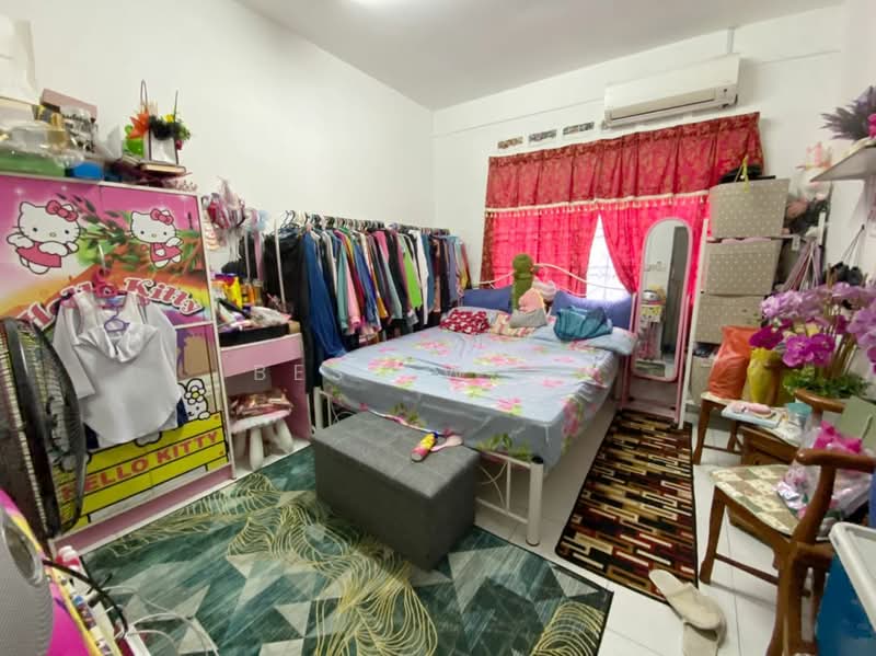 Rumah Teres 2 Tingkat untuk Dijual di Taman Puteri Wangsa (Ulu Tiram) - Bess Wong - Bedroom - PropertyGuru.com.my