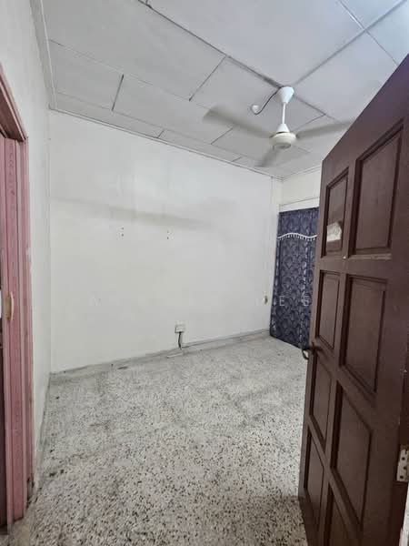 1-storey Terraced House for Sale in Taman Pelangi (Johor Bahru) - Alanis Lee - PropertyGuru.com.my