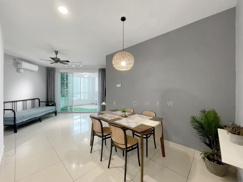 Kondominium untuk Dijual di Mansion One - Millie Chew - Living Room - PropertyGuru.com.my