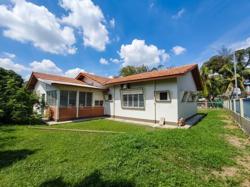 Rumah Banglo untuk Disewa di Seksyen 8 (Petaling Jaya) - Esther Tan - Exterior - PropertyGuru.com.my
