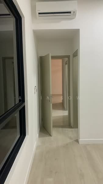 Kondominium untuk Disewa di Quinn Residence - Alvin Sow - Corridor - PropertyGuru.com.my