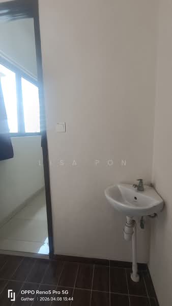 Condominium for Rent at Royal Strand @ Country Garden Danga Bay - Lisa Pon - Bathroom - PropertyGuru.com.my