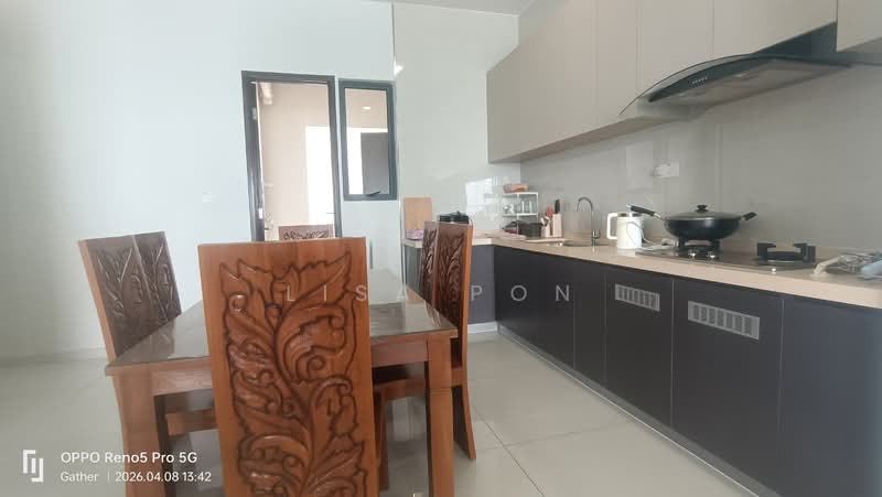 Condominium for Rent at Royal Strand @ Country Garden Danga Bay - Lisa Pon - Kitchen - PropertyGuru.com.my