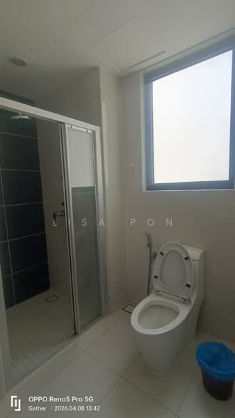 Condominium for Rent at Royal Strand @ Country Garden Danga Bay - Lisa Pon - Bathroom - PropertyGuru.com.my