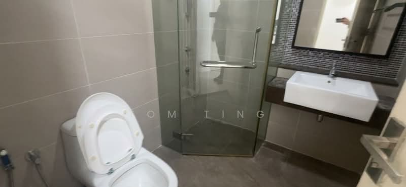 Servis Apartment untuk Dijual di Nova Saujana - Tom Ting - Bathroom - PropertyGuru.com.my