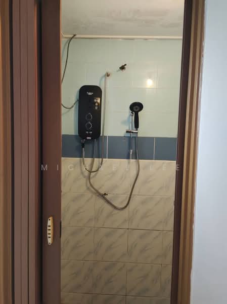 Rumah Bandar untuk Disewa di Taman Puncak Perdana (Shah Alam) - Michael Lee - Bathroom - PropertyGuru.com.my