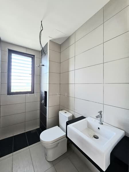 Condominium for Sale at Marinox Sky Villas - Elaine Yeo - Bathroom - PropertyGuru.com.my