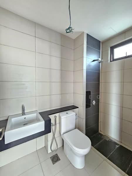 Condominium for Sale at Marinox Sky Villas - Elaine Yeo - Bathroom - PropertyGuru.com.my