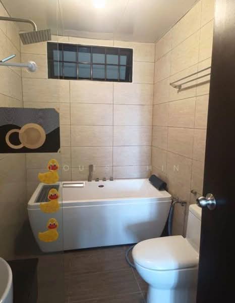 Servis Apartment untuk Disewa di Molek Regency - Louis Chin - Bathroom - PropertyGuru.com.my