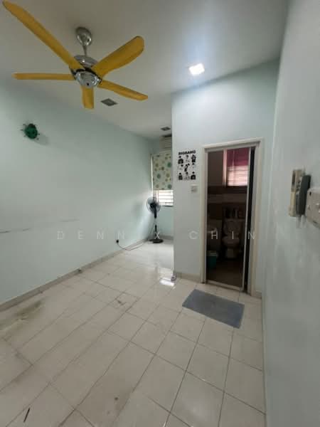2-storey Terraced House for Rent in Seri Kembangan (Selangor) - Dennix Chin - Bathroom - PropertyGuru.com.my