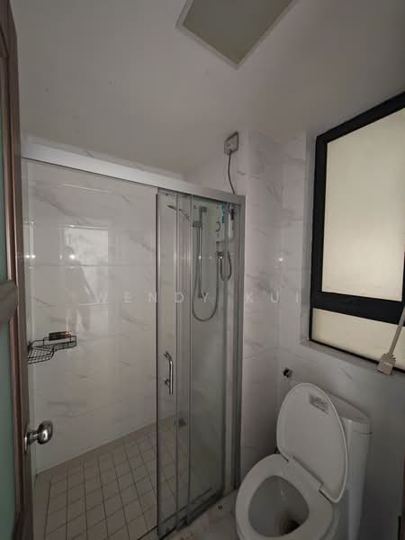 Pangsapuri untuk Disewa di Starview Bay @ Forest City - Wendy Kui - Bathroom - PropertyGuru.com.my