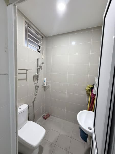 2-storey Terraced House for Sale in Taman Prestij (Balik Pulau) - Ben Hew - Bathroom - PropertyGuru.com.my