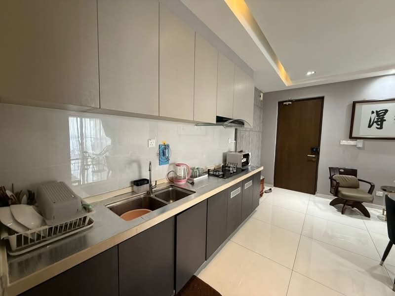 Condominium for Rent at Royal Strand @ Country Garden Danga Bay - Larry Ng - Kitchen - PropertyGuru.com.my