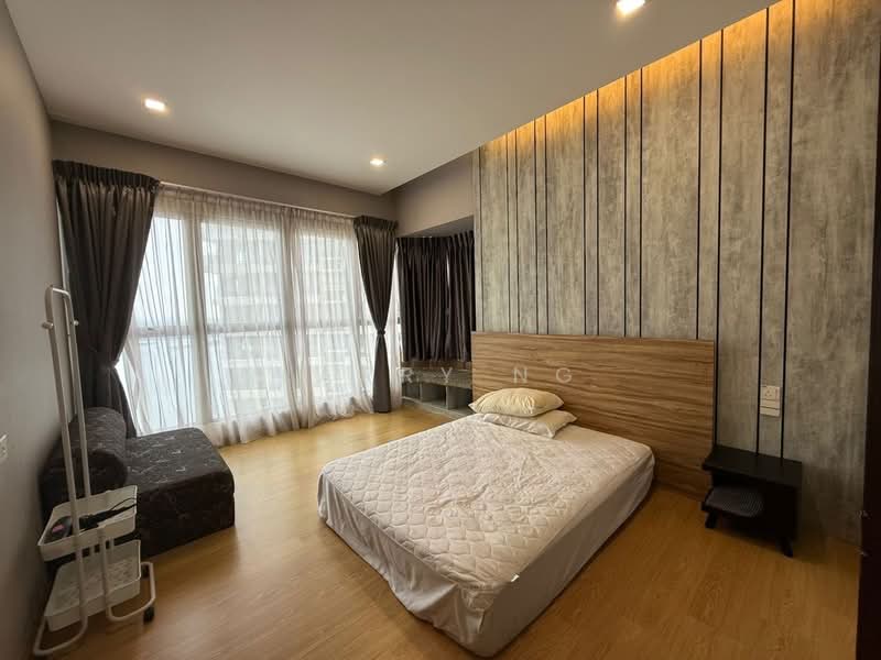 Condominium for Rent at Royal Strand @ Country Garden Danga Bay - Larry Ng - Bedroom - PropertyGuru.com.my