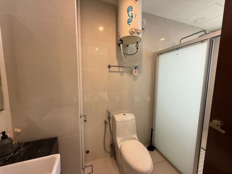 Condominium for Rent at Royal Strand @ Country Garden Danga Bay - Larry Ng - Bathroom - PropertyGuru.com.my