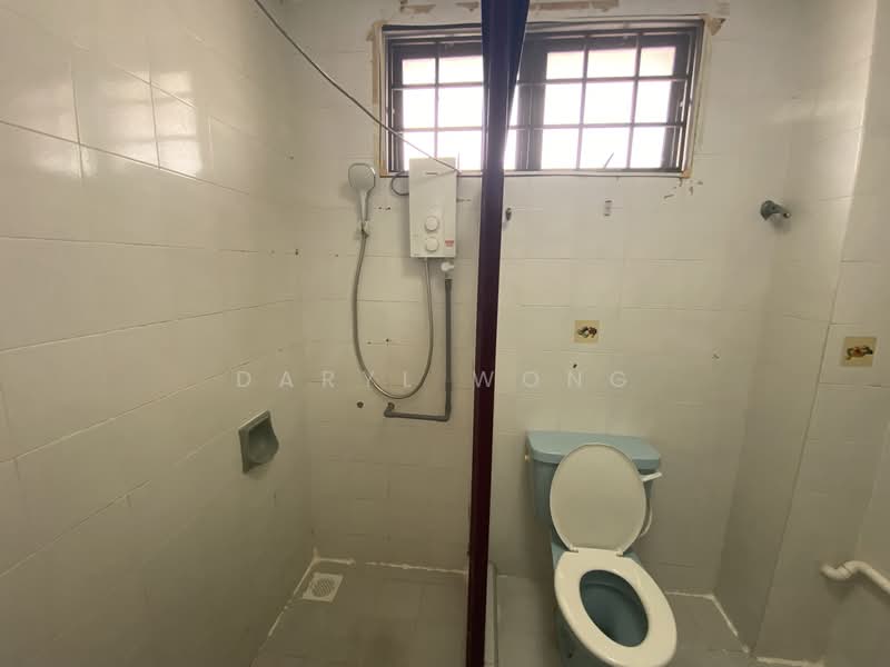 2-storey Terraced House for Rent in Bandar Utama 2 (Bandar Utama) - Daryl Wong - Bathroom - PropertyGuru.com.my