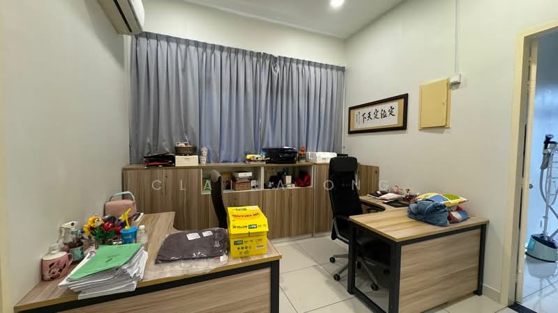 Rumah Teres untuk Dijual di Johor Bahru (Johor) - Claira Ong - Study - PropertyGuru.com.my