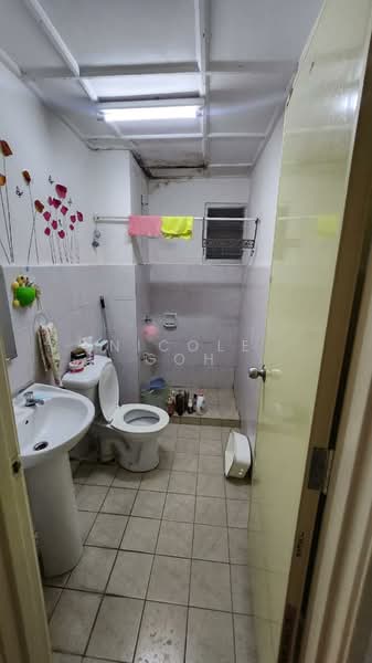 Semi-Detached House for Sale in D' Rimba Damansara (Petaling Jaya) - Nicole Goh - Bathroom - PropertyGuru.com.my