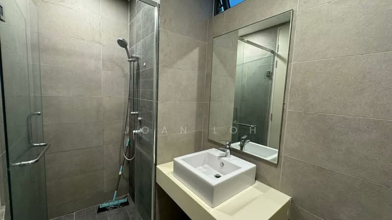Condominium for Rent at Vivo Residential Suites - Joan Loh - Bathroom - PropertyGuru.com.my