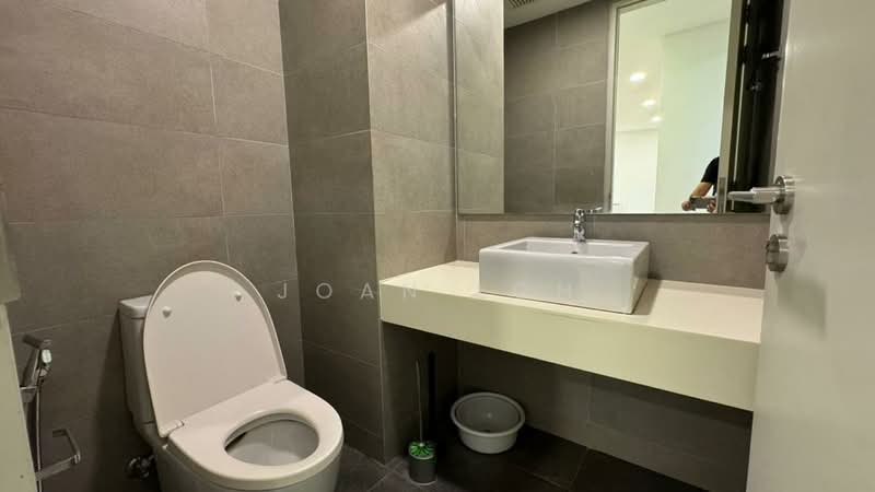 Condominium for Rent at Vivo Residential Suites - Joan Loh - Bathroom - PropertyGuru.com.my