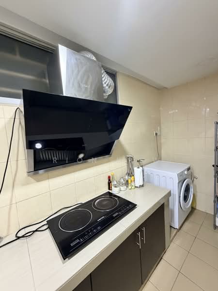 Kondominium untuk Disewa di Glen View Villa - Rion Liew - Kitchen - PropertyGuru.com.my
