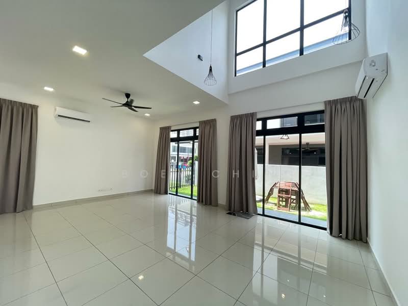 Bungalow for Rent in Setia Alam (Selangor) - Boey Chin - Living Room - PropertyGuru.com.my