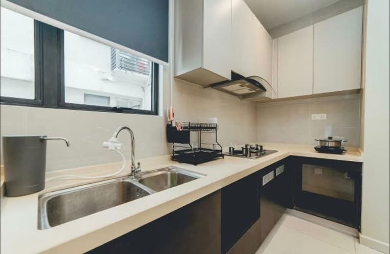 Condominium for Rent at Bay Point @ Country Garden Danga Bay - YS Chong - Kitchen - PropertyGuru.com.my