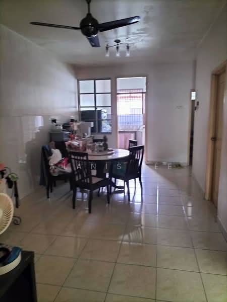 1-storey Terraced House for Sale in Skudai (Johor) - Alanis Lee - Dining Room - PropertyGuru.com.my