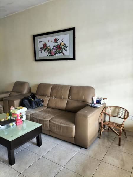 1-storey Terraced House for Sale in Skudai (Johor) - Alanis Lee - Living Room - PropertyGuru.com.my