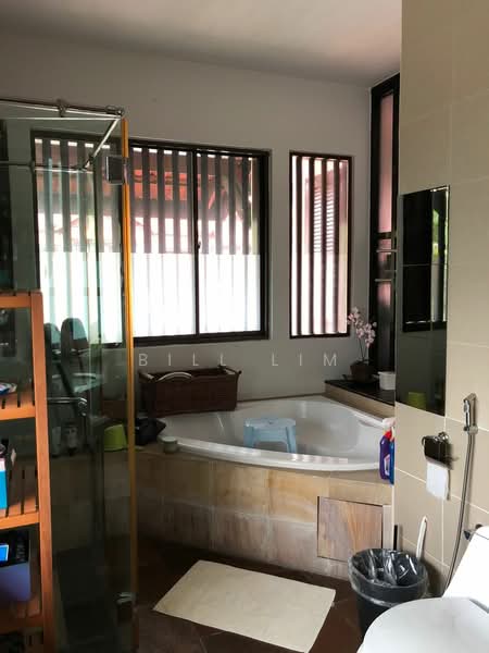2-storey Terraced House for Sale in Bukit Rahman Putra (Sungai Buloh) - Bill Lim - Bathroom - PropertyGuru.com.my