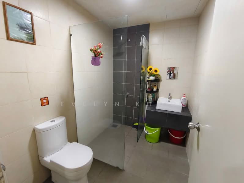 3-storey Terraced House for Sale in Rawang (Selangor) - Evelyn Khoo - Bathroom - PropertyGuru.com.my
