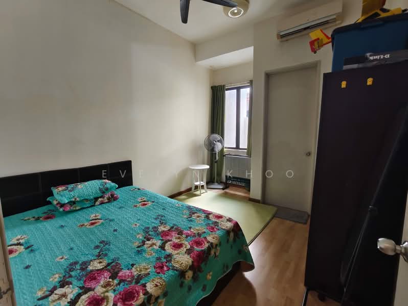 3-storey Terraced House for Sale in Rawang (Selangor) - Evelyn Khoo - Bedroom - PropertyGuru.com.my