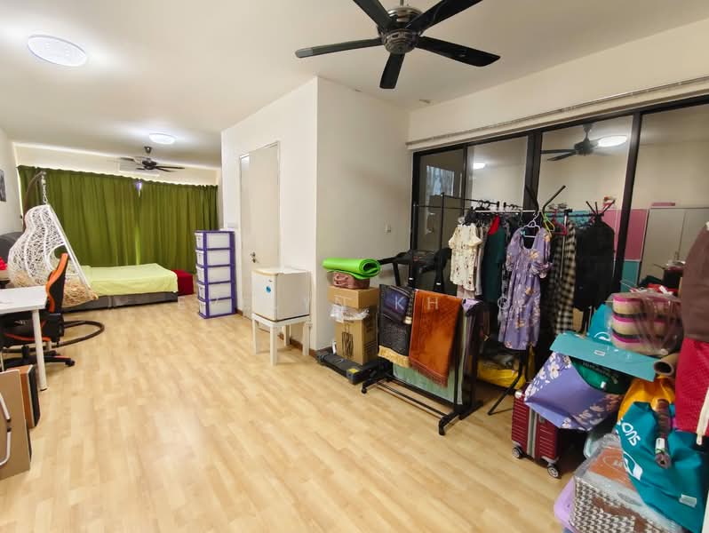 3-storey Terraced House for Sale in Rawang (Selangor) - Evelyn Khoo - Bedroom - PropertyGuru.com.my