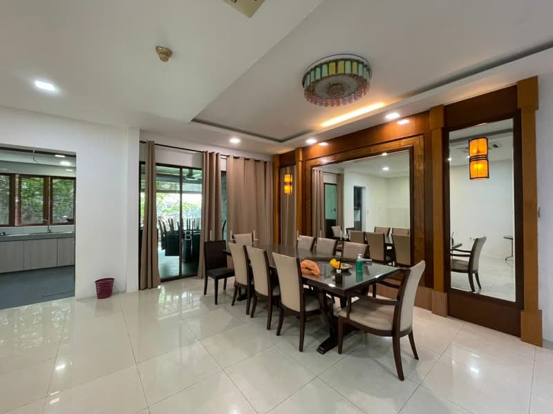 Rumah Teres 2 Tingkat untuk Disewa di Bukit Rahman Putra (Sungai Buloh) - Bill Lim - Dining Room - PropertyGuru.com.my
