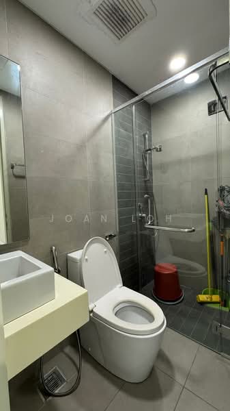 Condominium for Rent at Vivo Residential Suites - Joan Loh - Bathroom - PropertyGuru.com.my
