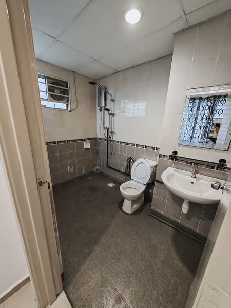 Condominium for Rent at Selayang Point - Nic Low - Bathroom - PropertyGuru.com.my