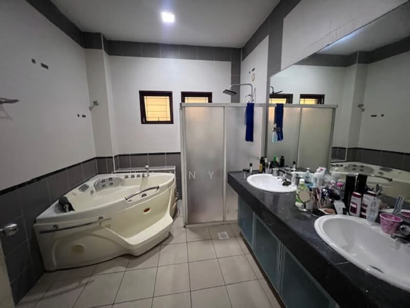 Rumah Berkembar untuk Dijual di Bandar Mahkota Cheras (Cheras) - Shanny Tan - Bathroom - PropertyGuru.com.my