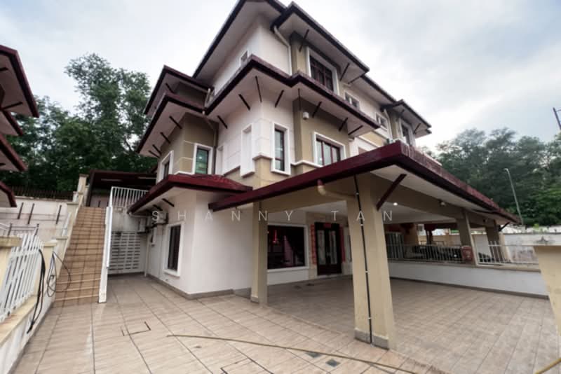 Rumah Berkembar untuk Dijual di Bandar Mahkota Cheras (Cheras) - Shanny Tan - Exterior - PropertyGuru.com.my