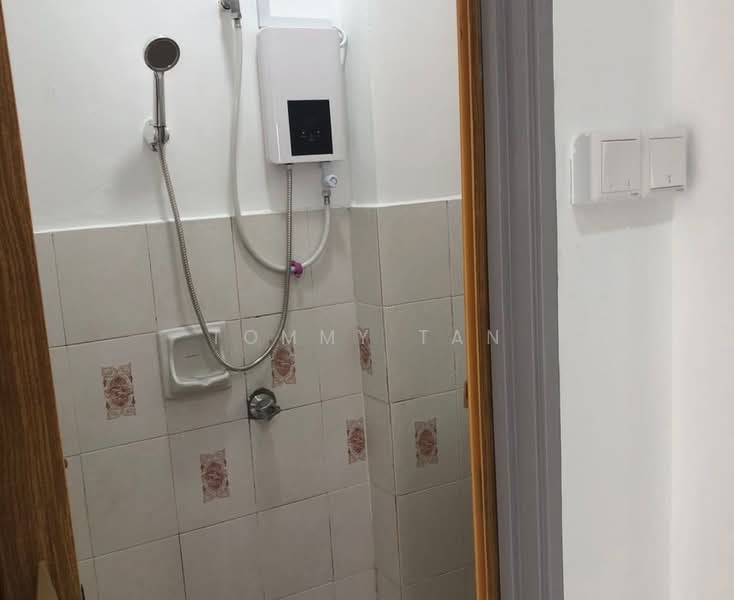 Pangsapuri untuk Disewa di Aman Dua - TOMMY TAN - Bathroom - PropertyGuru.com.my