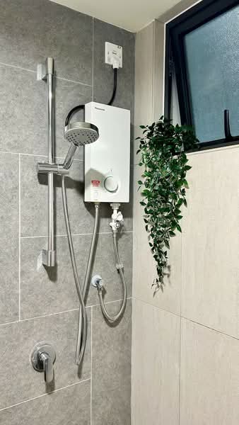 Service Residence for Sale at RYAN & MIHO - Hannah Yeak - Bathroom - PropertyGuru.com.my