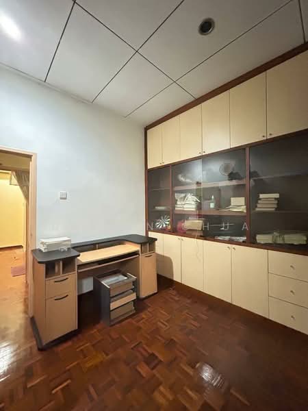 Rumah Teres 2 Tingkat untuk Disewa di Taman Desa Tebrau (Tebrau) - Darren Chua - Study - PropertyGuru.com.my