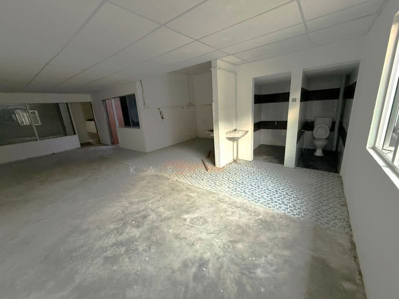 Shop for Sale in Taman Tasek (Johor Bahru) - Karl Lim - Interior - PropertyGuru.com.my