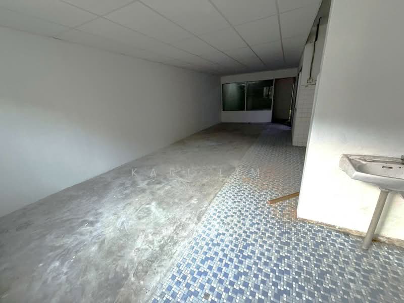 Shop for Sale in Taman Tasek (Johor Bahru) - Karl Lim - Interior - PropertyGuru.com.my