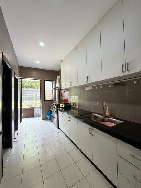 Rumah Teres 3 Tingkat untuk Dijual di Petaling Jaya (Selangor) - Alicia Soo - Kitchen - PropertyGuru.com.my