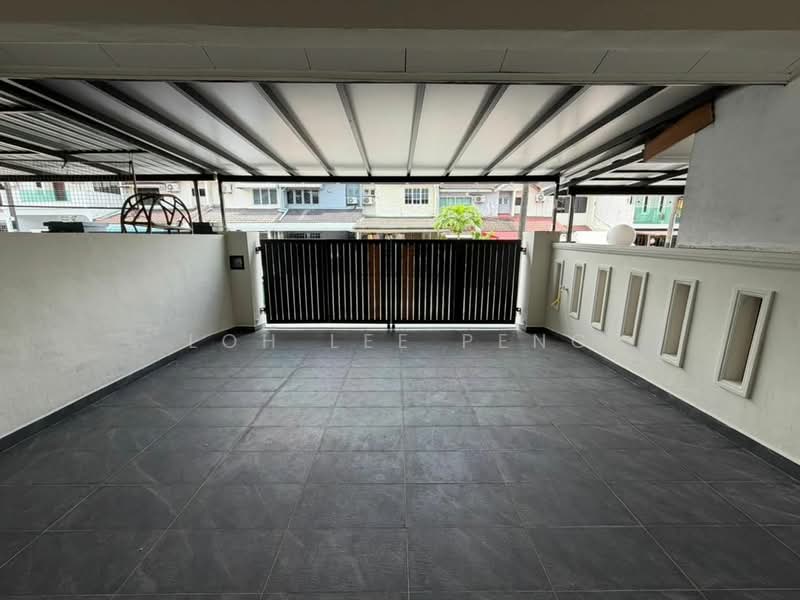 2-storey Terraced House for Sale in Taman Desa Cemerlang (Ulu Tiram) - Loh Lee Peng - Exterior - PropertyGuru.com.my